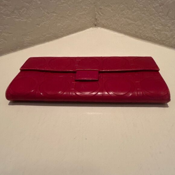 Ferragamo Long Wallet Red Gancini Embossed Logo Leather Travel Organization Bold - Picture 9 of 11